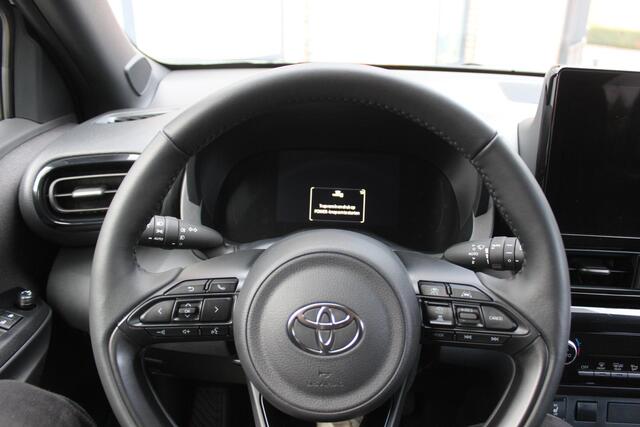 Toyota YARIS Cross 1.5 Hybrid 115 Dynamic Navi/Carplay, Keyless Entry/start, WinterPack, LED, NIEUW!!