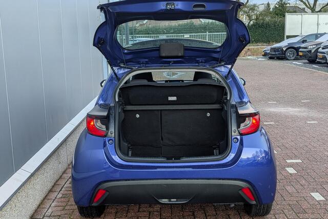 Toyota YARIS 1.5 Hybrid 115 Comfort Achteruitrijcamera, Navigatie met Apple Carplay & Android Auto