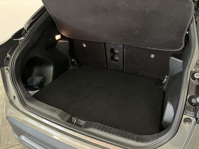 Toyota YARIS Cross 1.5 Hybrid Adventure | TREKHAAK | HEAD-UP | STOEL/STUUR VERWARMING |