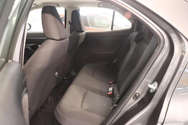 Toyota YARIS Cross 1.5 Hybrid 115 Active | Camera | Adaptieve Cruise control | Climate control | AppleCarplay AndroidAuto Navigatie | Lichtmetaal |