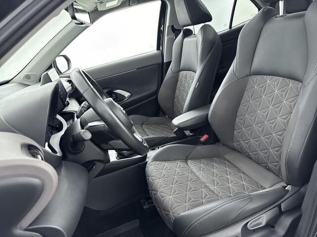 Toyota YARIS Cross 1.5 Hybrid Executive Limited | Panoramadak | Stoelverwarming | | Achteruitrijcamera |