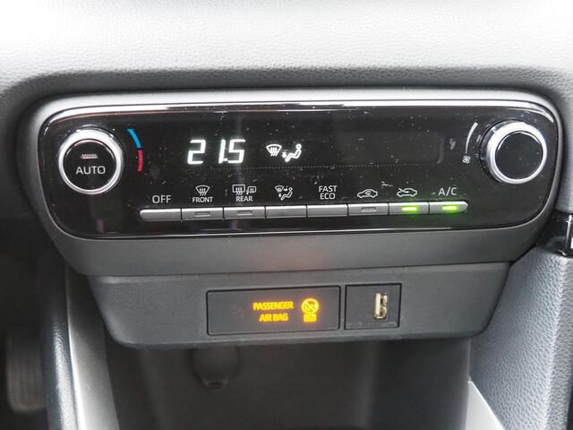 Toyota YARIS 1.5 Hybrid 115 Comfort| Navigatie| Cruisecontrole