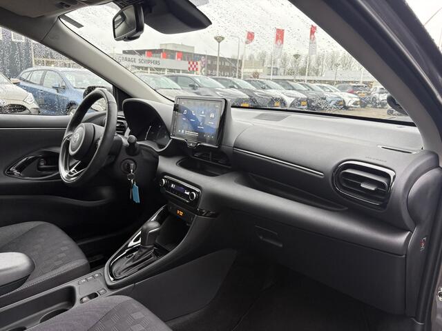 Toyota YARIS 1.5 Hybrid 115 First Edition