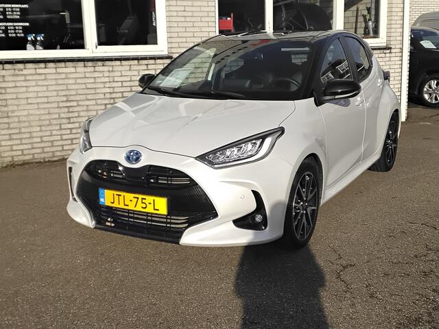 Toyota YARIS 1.5 Hybrid Style Bi Tone