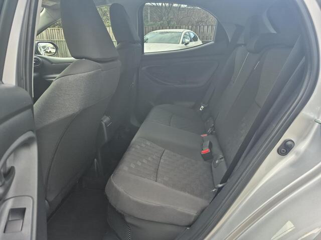 Toyota YARIS 1.5 Hybrid 115 Dynamic | Navigatie | Apple CarPlay/Android auto | Achteruitrijcamera | Comfort Pack