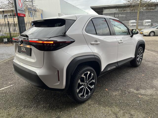 Toyota YARIS Cross 1.5 Hybrid Dynamic // FULL LED // KEYLESS // ADAPT. CRUISE // CAMERA // NAVI+CARPLAY //