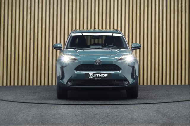Toyota YARIS Cross 1.5 Hybrid 130 First Edition | Comfort Pack | Trekhaak | Adaptive-cruise | Apple Carplay & Android Auto | Camera | Clima | Keyless | Navigatie | Dodehoekdetectie