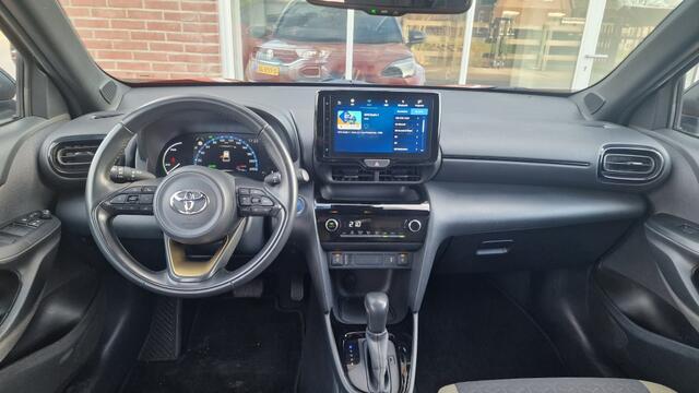 Toyota YARIS Cross 1.5 Hybrid Explore, Stoelverwarming, NL Auto