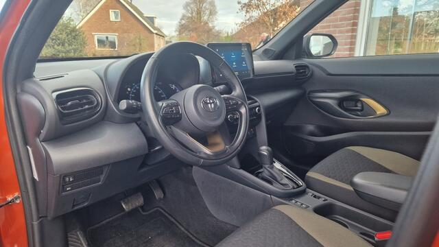 Toyota YARIS Cross 1.5 Hybrid Explore, Stoelverwarming, NL Auto