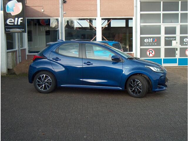 Toyota YARIS 1.5 Hyb. First Ed.