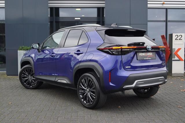 Toyota YARIS 1.5 Hybrid Adventure / Camera /Elektr. A-Klep/ Head-up/ JBL /Navi/18 Inch LM