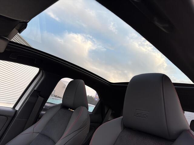 Toyota YARIS 1.5 Hybrid 130 GR Sport