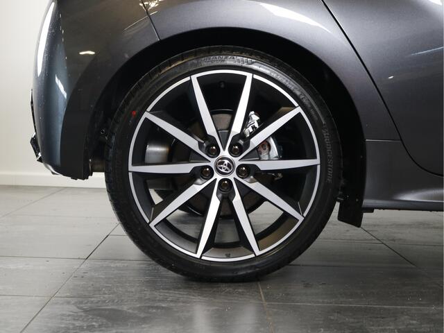 Toyota YARIS 1.5 Hybrid 130 GR Sport Apple Carplay | 130 pk | Toyota Safety Sense |