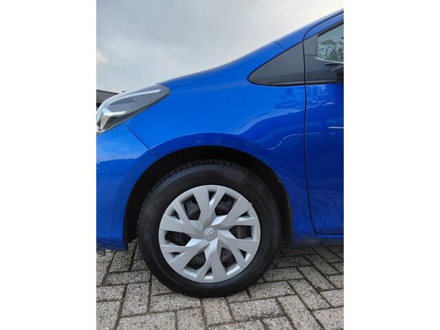 Toyota YARIS 1.0 VVT-i Aspiration | Navigatie | Bluetooth | Airco | Org NL |