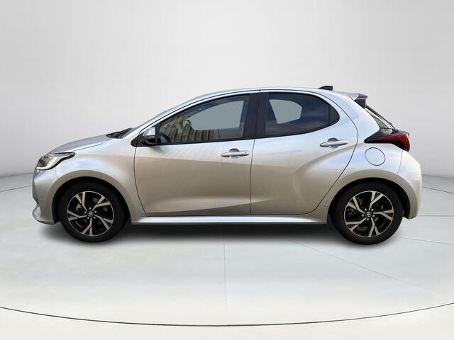 Toyota YARIS 1.5 Hybrid 115 Dynamic **DODEHOEK DETECTIE/ STUUWVERWARMING/ PARKEERSENSOREN/ GARANTIE**