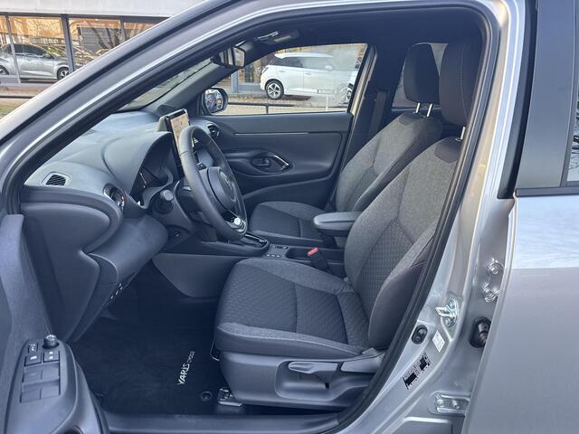 Toyota YARIS Cross 1.5 Hybrid 130 Dynamic Comfort Pack | 06-10141018 Voor meer informatie