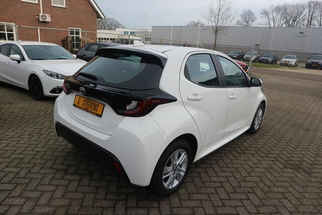 Toyota YARIS 1.5 VVT-i Active Automaat