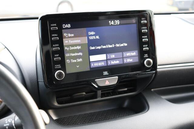 Toyota YARIS 1.5 Hybrid Launch Edition,Trekhaak,Stoelverwarming ,Apple Carplay / Android Auto, parkeersensoren, Climate control, Navi, JBL.