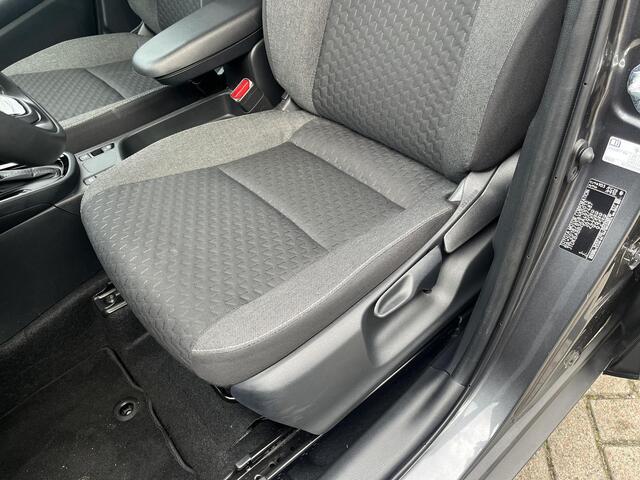 Toyota YARIS Cross 1.5 Hybrid 115 First Edition | All-in prijs | Automaat | Apple/android auto | Parkeersensoren