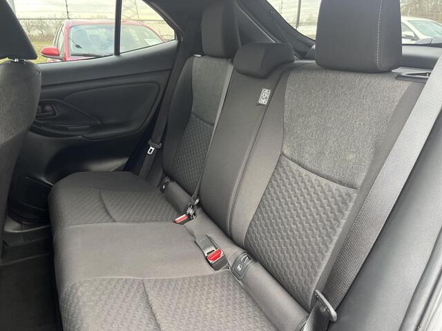 Toyota YARIS Cross 1.5 Hybrid 115 First Edition | All-in prijs | Automaat | Apple/android auto | Parkeersensoren