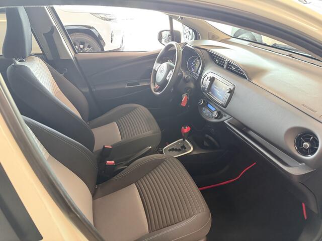 Toyota YARIS 1.5 Hybrid Design Sport