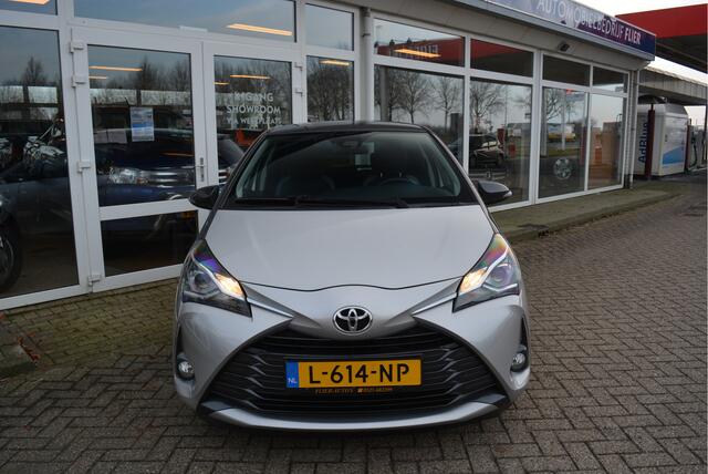 Toyota YARIS 1.0 VVT-i Y20 ? Two Tone ?Navi ? Cruise ? Camera ?