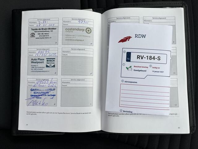 Toyota YARIS 1.5 Hybrid Aspiration | Navigatie | Climate control | Cruise control | Parkeercamera |