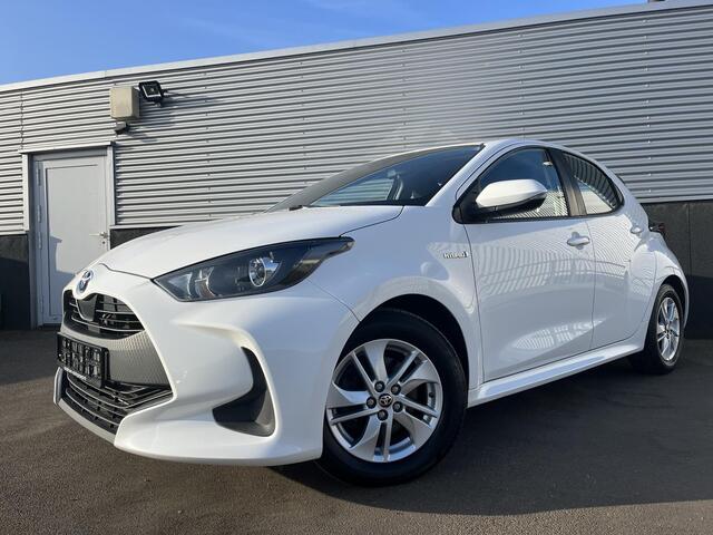 Toyota YARIS 1.5 Hybrid Business Plus Apple Carplay en/of Android auto navigatie, Stoelverwarming, Adaptieve cruise control, Achteruitrijcamera, Climate control