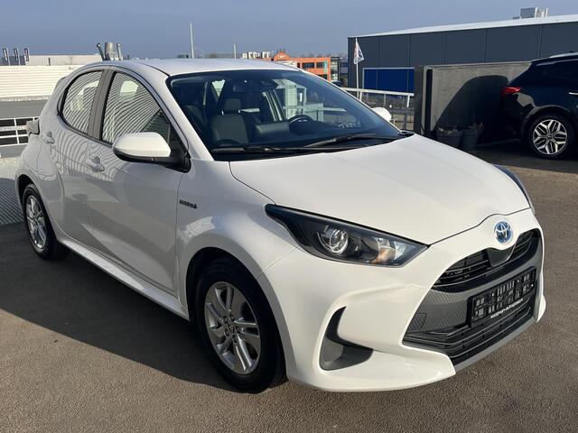 Toyota YARIS 1.5 Hybrid Business Plus Apple Carplay en/of Android auto navigatie, Stoelverwarming, Adaptieve cruise control, Achteruitrijcamera, Climate control