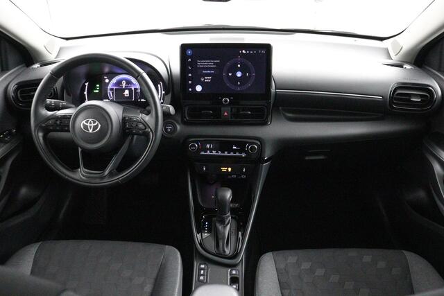 Toyota YARIS 1.5 Hybrid 115 Dynamic | Parkeersensoren | Stoel / Stuurverwarming | Dodehoek detectie |