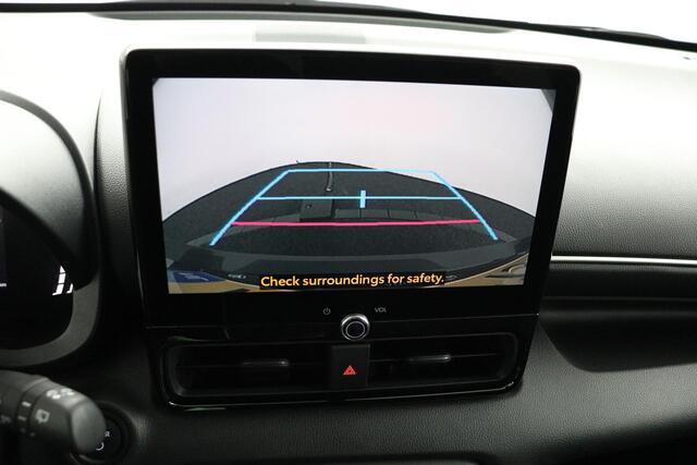 Toyota YARIS 1.5 Hybrid 115 Dynamic | Parkeersensoren | Stoel / Stuurverwarming | Dodehoek detectie |