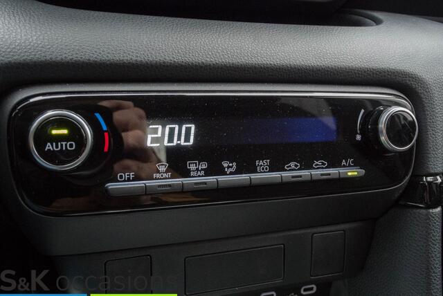 Toyota YARIS 1.5 Hybrid 115 Comfort Black Edition