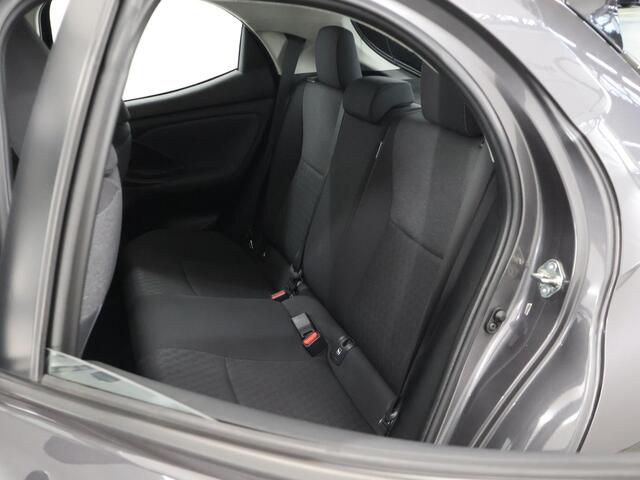 Toyota YARIS 1.5 Hybrid Dynamic | Navigatie | Parkeercamera | Climate Control | Cruise Control Adaptief |