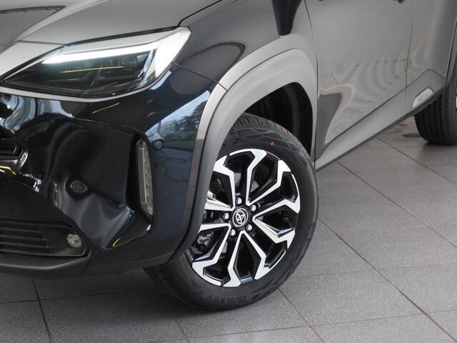 Toyota YARIS Cross 1.5 Hybrid 130 Executive/ Teamplayer | Dodehoekdetectie | Parkeersensoren Voor en Achter | Stuurwiel- En Stoelverwarming | Botsherkenning | Grootlichtassistent