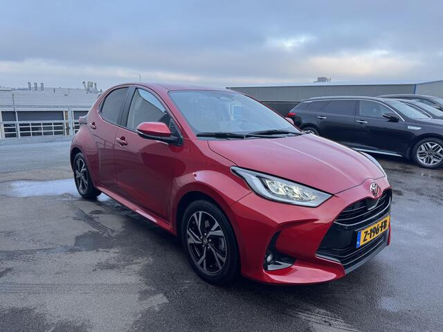 Toyota YARIS 1.5 Hybrid 115 First Edition 1e eign. NL-auto, LMV, LED, Navigatie, Achteruitrijcamera, Privacy glass, Smart Key