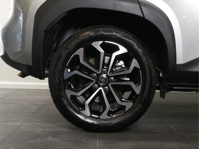 Toyota YARIS Cross 1.5 Hybrid 115 First Edition | Stuur / Stoelverwarming | Dode-hoek |