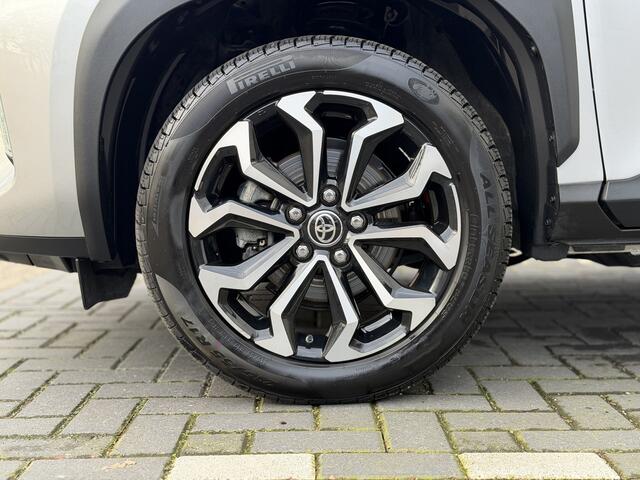 Toyota YARIS Cross 1.5 Hybrid 115 Style | GEEN AFLEVERKOSTEN | All-season banden, Parkeersensoren V+A, Dodehoekdetectie