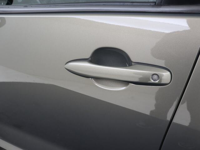 Toyota YARIS 1.5 Hybrid Active | Achteruitrijcamera | Dealer onderhouden |