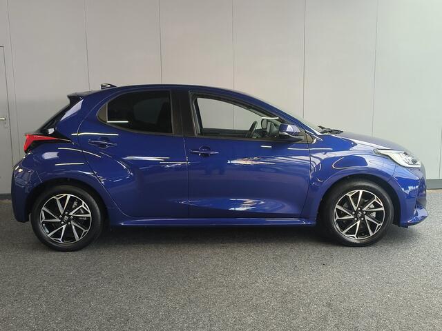 Toyota YARIS 1.5 Hybrid 115 Business Rijklaar + 12 maanden Bovag-garantie Henk Jongen Auto's in Helmond, al 50 jaar service zoals 't hoort!