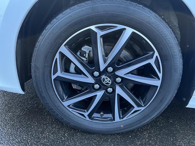 Toyota YARIS 1.5 Hybrid Dynamic LED, Lichtmetalen velgen, Adaptieve cruise control, Achteruitrijcamera,