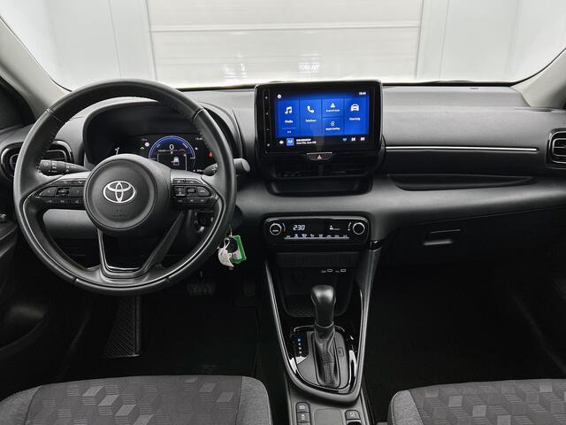 Toyota YARIS 1.5 Hybrid 115 First Edition | Navigatie | lichtmetalen velgen |