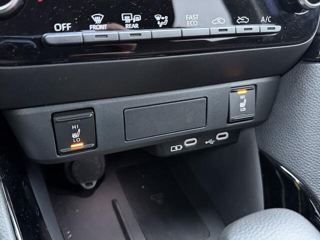 Toyota YARIS 1.5 Hybrid 115 First Edition Limited Stoel Stuur verwarming Parkeersensoren