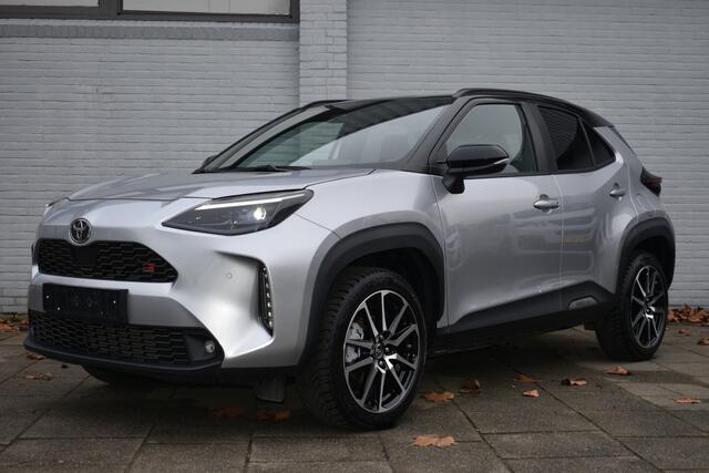 Toyota YARIS Cross 1.5 Hybrid 130 GR Sport Limited Automaat 130pk | Voorstoelen verwarmd | BSM | Achteruitrijcamera | Apple Carplay/Android Auto |