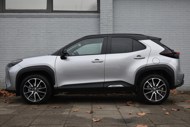 Toyota YARIS Cross 1.5 Hybrid 130 GR Sport Limited Automaat 130pk | Voorstoelen verwarmd | BSM | Achteruitrijcamera | Apple Carplay/Android Auto |