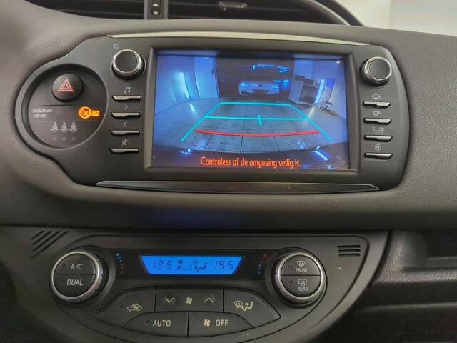 Toyota YARIS 1.0 VVT-i Aspiration 1e Eigenaar | NAP | BTW | volledig Onderh | Brake Assist | Camera | Bots | Multifunctioneel Stuur | Airco |