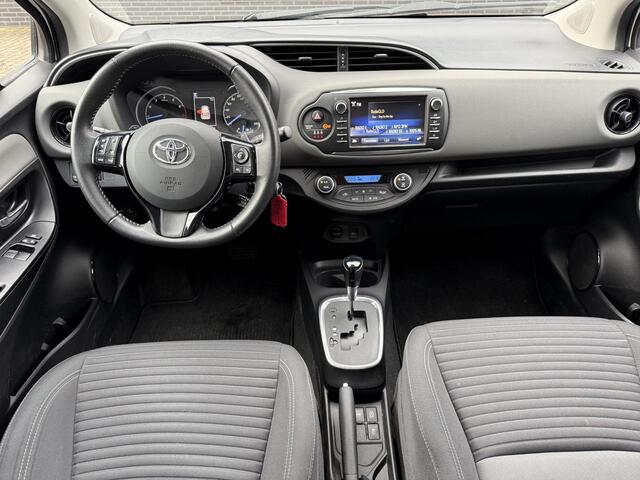 Toyota YARIS 1.5 VVT-i Active / Trekhaak / Automaat / Camera / Climate Control / Weinig Kilometers / Eerste Eigenaar / NAP
