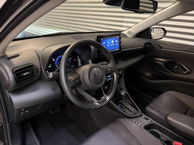 Toyota YARIS 1.5 HYBRID STYLE/PDC/DODE HOEK/STOEL STUUR VERW/CARPLAY/ENZ