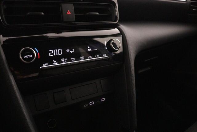 Toyota YARIS Cross 1.5 Hybrid 115 First Edition | Apple Carplay/Android Auto | Navigatiesysteem | Privacy Glas |