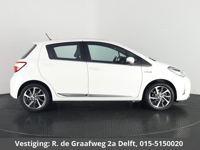 Toyota YARIS 1.5 Hybrid Executive | Panoramadak | Leder | Lichtmetalen velgen | Navigatie