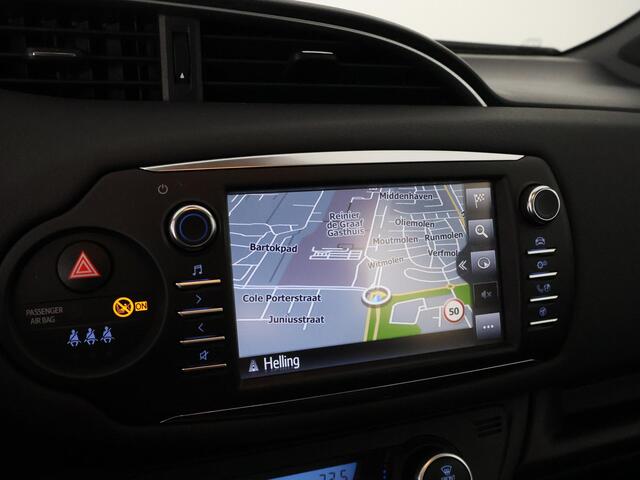 Toyota YARIS 1.5 Hybrid Executive | Panoramadak | Leder | Lichtmetalen velgen | Navigatie
